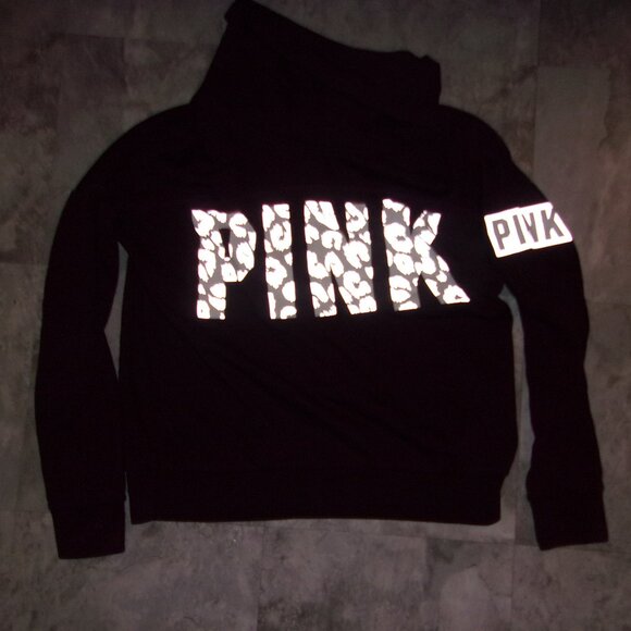 PINK Victorias secret size medium womens tee t maroon vs logo sweatshirt - Picture 2 of 5